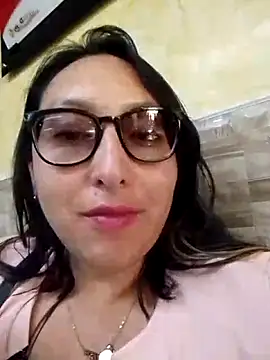 Valeria montana  online show from 1, 5, 2026
