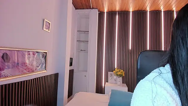 Snapshot of Ambar_Cooxx chatting on 18, 12, 2025 Ambar Cooxx online show from 18, 12, 2025