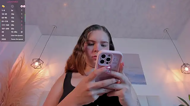 Snapshot of Melodyblacke chatting on 9, 4, 2026 Melodyblacke online show from 9, 4, 2026