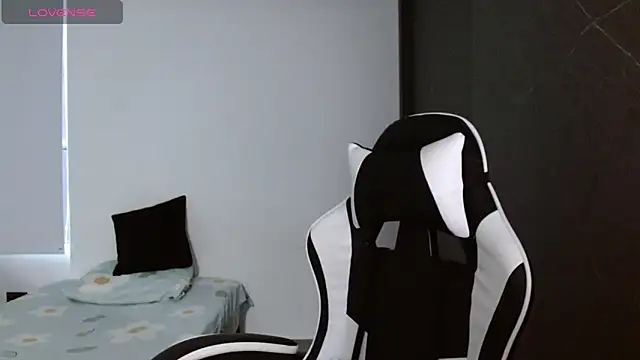 candy rosemaryy online show from 24, 3, 2026