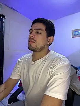 williamsmiiths16 online show from 8, 2, 2026