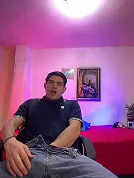 williamsmiiths16 online show from 25, 2, 2026