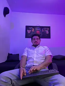 williamsmiiths16 online show from 24, 6, 2026