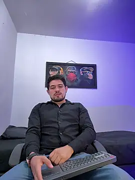 williamsmiiths16 online show from 26, 6, 2026