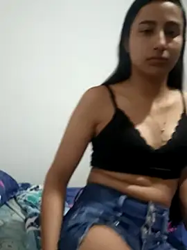 Vera Luna  online show from 16, 4, 2026