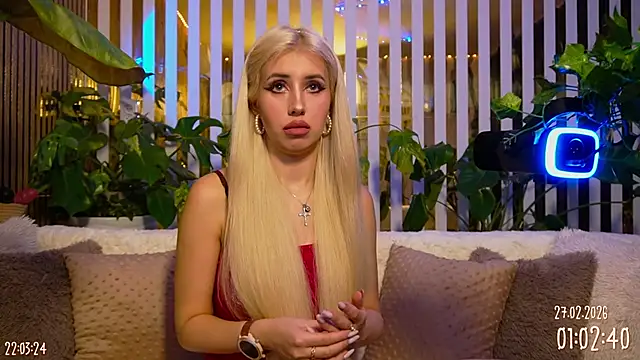 Snapshot of FlowweerGirl chatting on 27, 2, 2026 FlowweerGirl online show from 27, 2, 2026