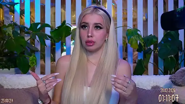 Snapshot of FlowweerGirl chatting on 28, 2, 2026 FlowweerGirl online show from 28, 2, 2026