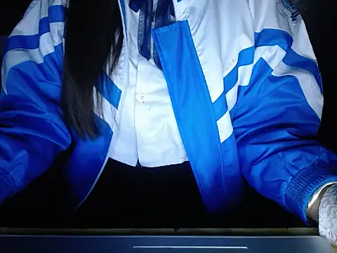 Snapshot of maian_love chatting on 13, 2, 2026 maian love online show from 13, 2, 2026