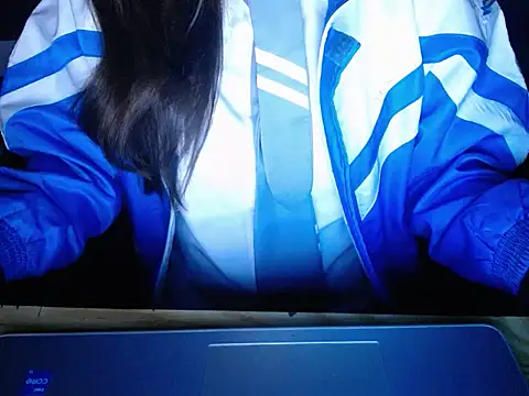 Snapshot of maian_love chatting on 19, 2, 2026 maian love online show from 19, 2, 2026