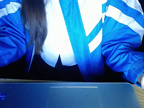 Snapshot of maian_love chatting on 21, 2, 2026 maian love online show from 21, 2, 2026