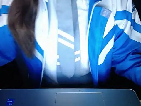 Snapshot of maian_love chatting on 3, 3, 2026 maian love online show from 3, 3, 2026