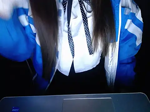 Snapshot of maian_love chatting on 5, 3, 2026 maian love online show from 5, 3, 2026