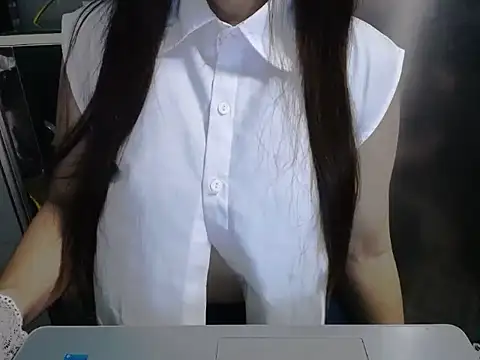 Snapshot of maian_love chatting on 1, 8, 2026 maian love online show from 1, 8, 2026