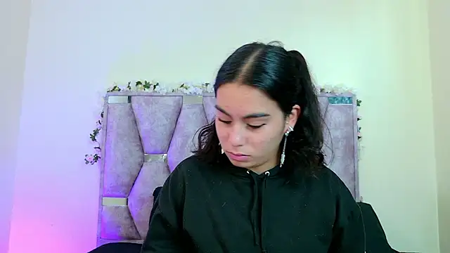 Snapshot of iris_and_damian chatting on 19, 3, 2026 iris and damian online show from 19, 3, 2026