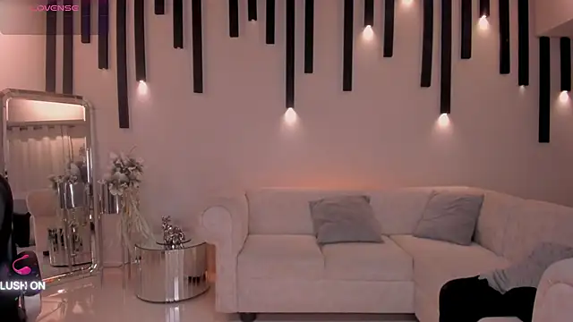 Snapshot of ChloeManson chatting on 7, 2, 2025 ChloeManson online show from 7, 2, 2025