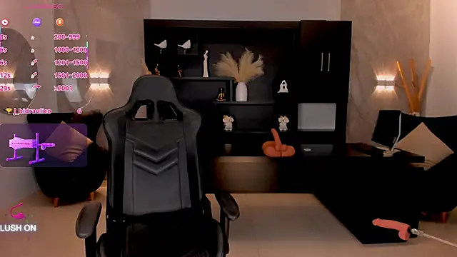 Snapshot of ChloeManson chatting on 20, 3, 2025 ChloeManson online show from 20, 3, 2025