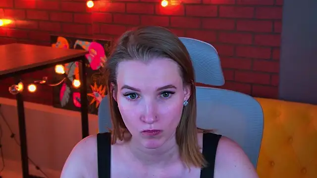 Snapshot of Megan_Rodgers chatting on 20, 12, 2025 Megan Rodgers online show from 20, 12, 2025