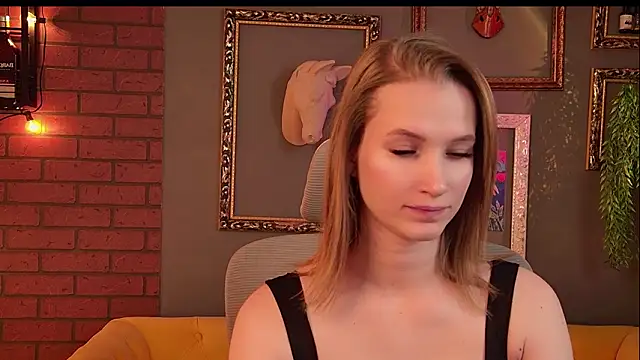 Snapshot of Megan_Rodgers chatting on 13, 2, 2026 Megan Rodgers online show from 13, 2, 2026