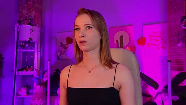 Snapshot of Megan_Rodgers chatting on 10, 3, 2026 Megan Rodgers online show from 10, 3, 2026