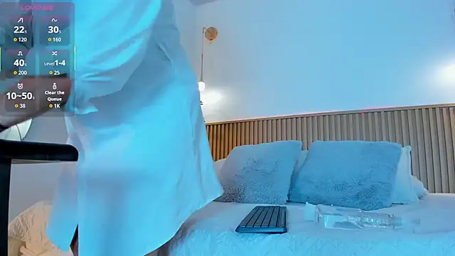 Lily Cole27 online show from 17, 12, 2025