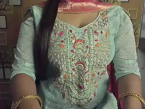 Snapshot of Hotty_Suzuka chatting on 18, 12, 2025 Hotty Suzuka online show from 18, 12, 2025