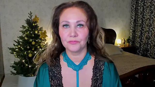 Snapshot of MilaUrban chatting on 23, 12, 2025 MilaUrban online show from 23, 12, 2025