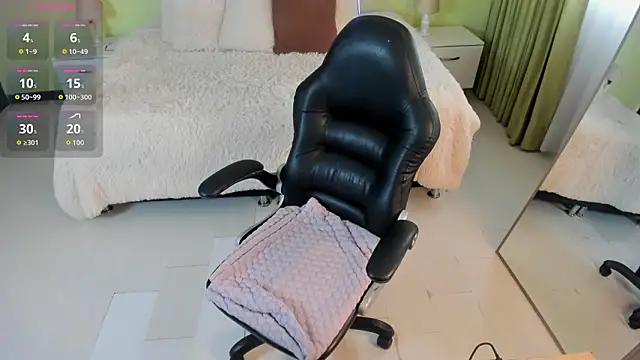 Snapshot of Celeste_Rous__ chatting on 14, 3, 2026 Celeste Rous online show from 14, 3, 2026