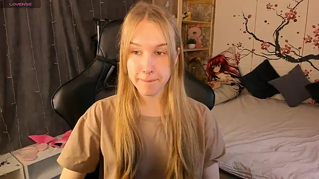 Snapshot of Katy_Midocalm chatting on 19, 12, 2025 Katy Midocalm online show from 19, 12, 2025