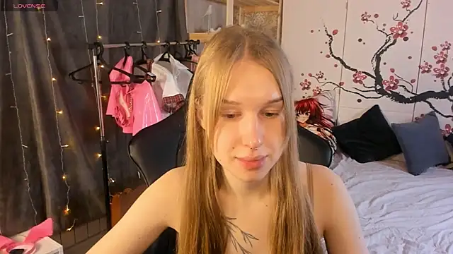 Snapshot of Katy_Midocalm chatting on 21, 12, 2025 Katy Midocalm online show from 21, 12, 2025