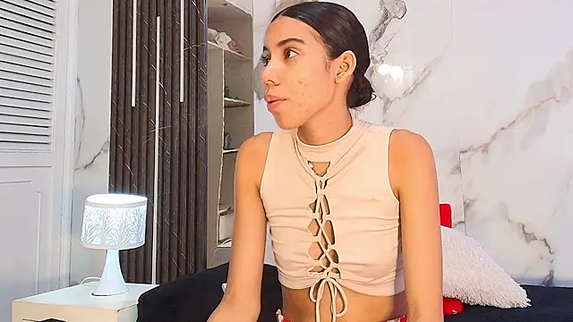 BellaHarpeer online show from 23, 6, 2026