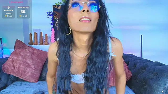 megan luxe  online show from 5, 12, 2025