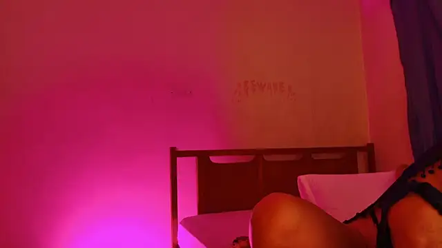 MoonLipsON- online show from 31, 5, 2026