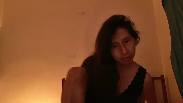 MoonLipsON- online show from 4, 6, 2026