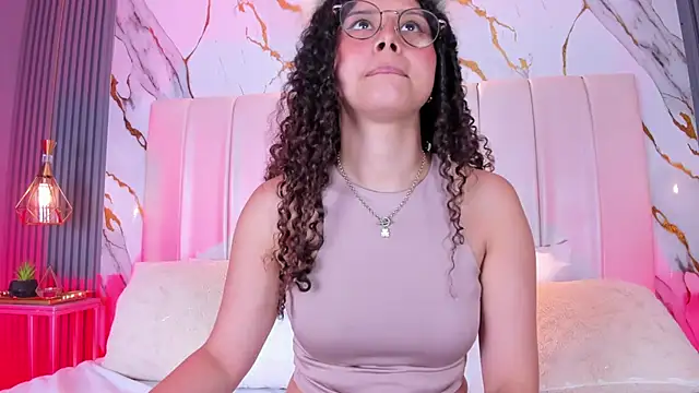 Snapshot of MarelynSummer chatting on 2, 3, 2026 MarelynSummer online show from 2, 3, 2026