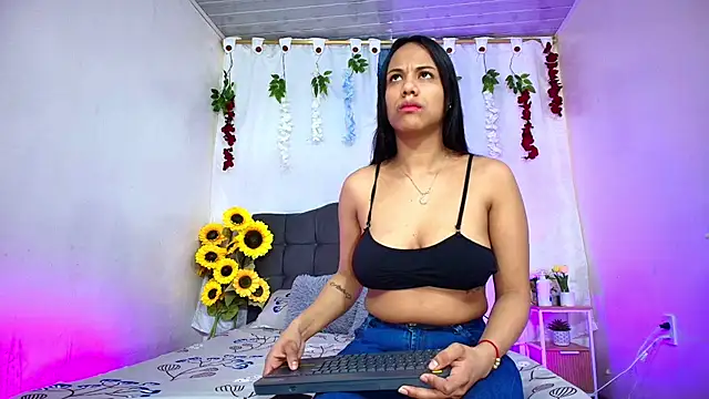 Valentina and sneider  online show from 14, 7, 2026