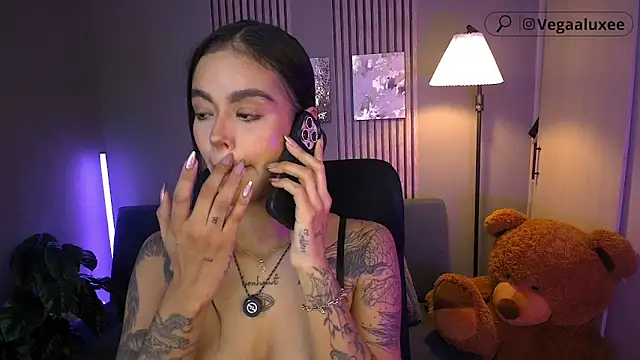 VegaLuxe online show from 11, 5, 2026