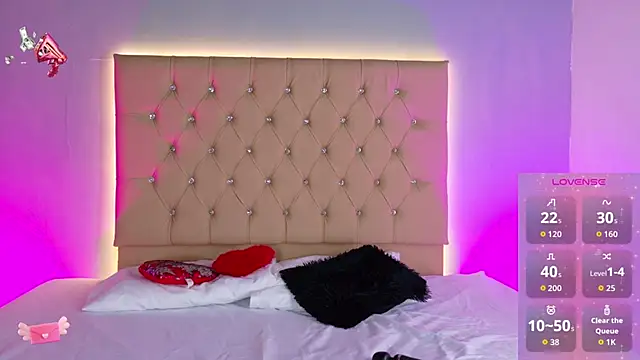 Snapshot of EmmaLawrence_ chatting on 9, 3, 2026 EmmaLawrence online show from 9, 3, 2026