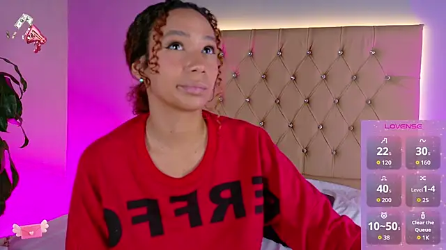 Snapshot of EmmaLawrence_ chatting on 10, 3, 2026 EmmaLawrence online show from 10, 3, 2026