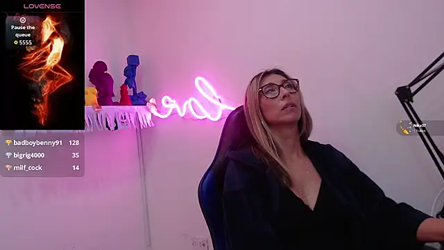 Snapshot of Scarlett_079 chatting on 5, 1, 2026 Scarlett 079 online show from 5, 1, 2026