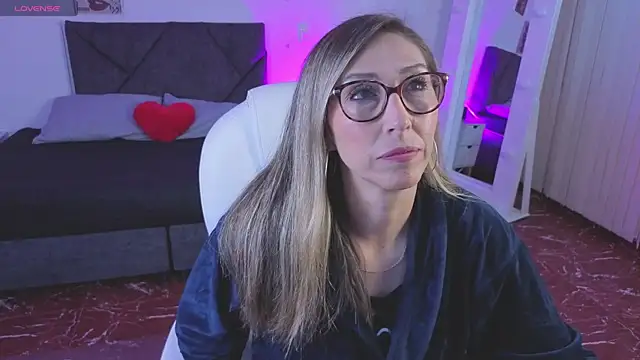 Scarlett 079 online show from 4, 5, 2026