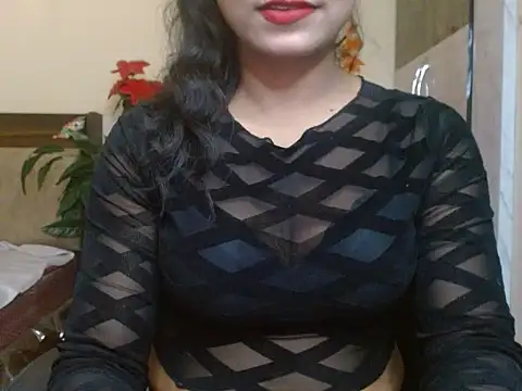 Snapshot of Lola_Bebe chatting on 7, 3, 2026 Lola Bebe online show from 7, 3, 2026