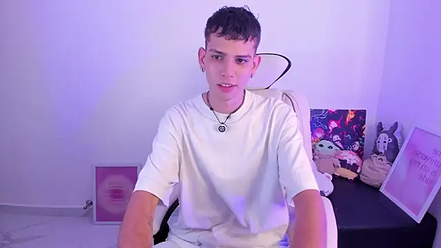 Snapshot of Jasson___ chatting on 14, 12, 2025 Jasson online show from 14, 12, 2025