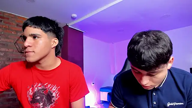 HotThreesoome online show from 3, 3, 2026