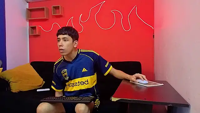 Neo Twink online show from 13, 3, 2026