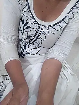 Riya rani8 online show from 2, 4, 2026