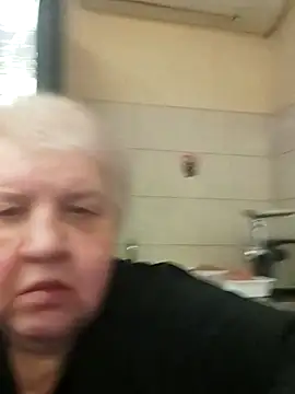 Snapshot of HapinessLovee chatting on 15, 1, 2026 HapinessLovee online show from 15, 1, 2026