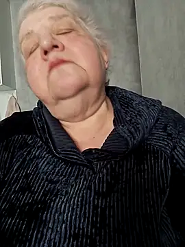 Snapshot of HapinessLovee chatting on 1, 3, 2026 HapinessLovee online show from 1, 3, 2026