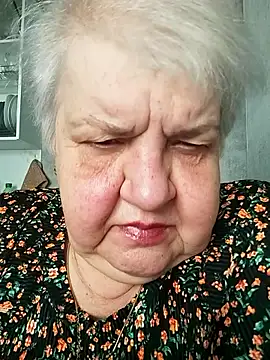 HapinessLovee online show from 28, 4, 2026