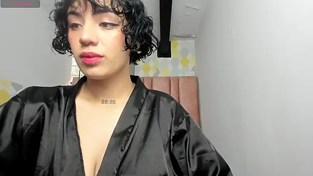 Kiara Fox   online show from 13, 3, 2026