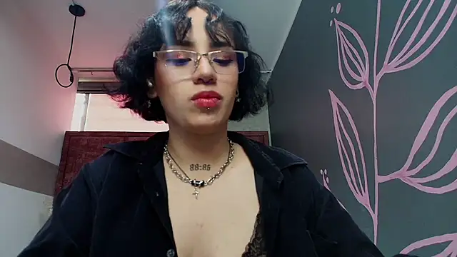 Kiara Fox   online show from 4, 5, 2026